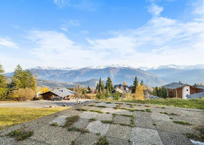 Appartement Sagittaire T06 Sur La Place Du Village A Avec Vue Sur Les Alpes